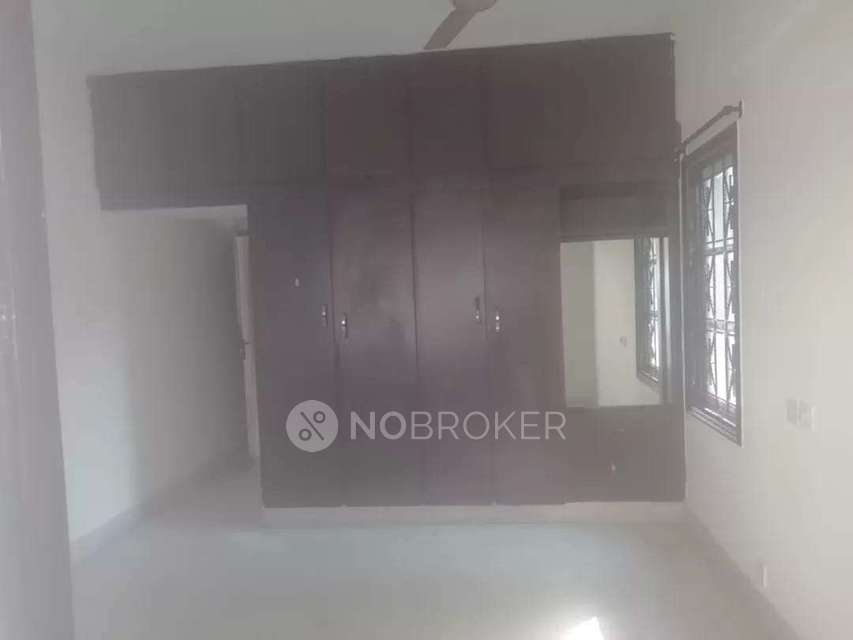 Single Room for Male In 3 BHK  In Rustumji Apartments In Richmond Town