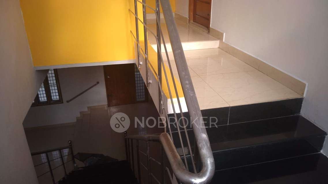 4+ BHK House For Sale  In Kovilambakkam