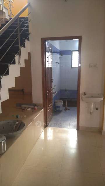4+ BHK House For Sale  In Kovilambakkam