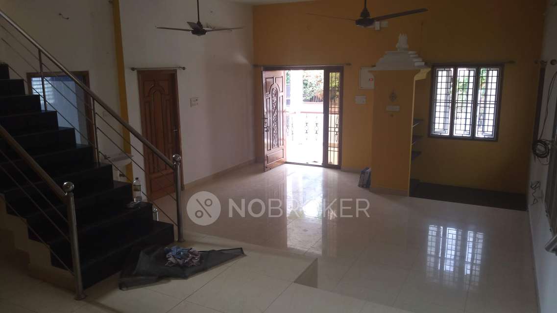 4+ BHK House For Sale  In Kovilambakkam