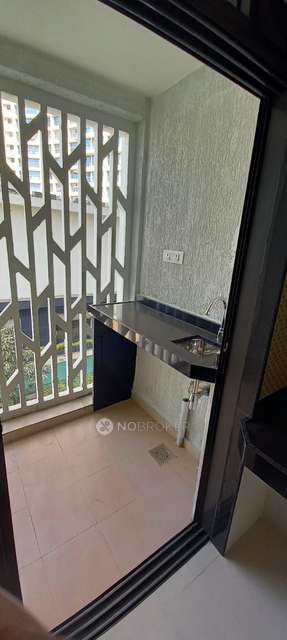 2 BHK Flat In Lodha Woods, Kandivali East For Sale  In Kandivali East