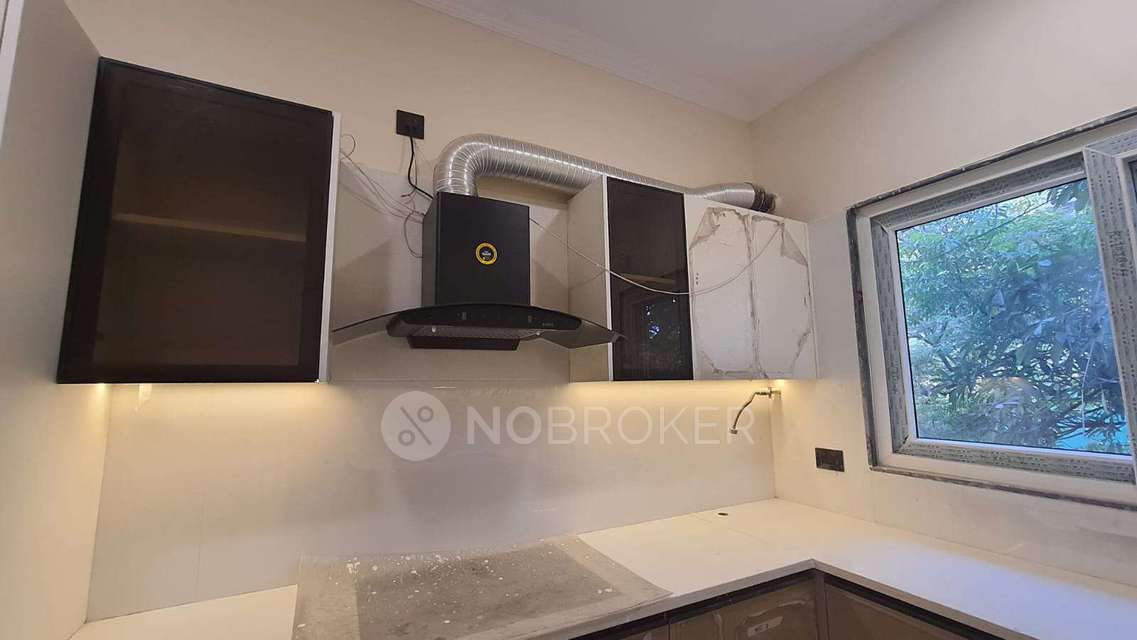 3 BHK Flat In Standalone Building   For Sale  In Malviya Nagar