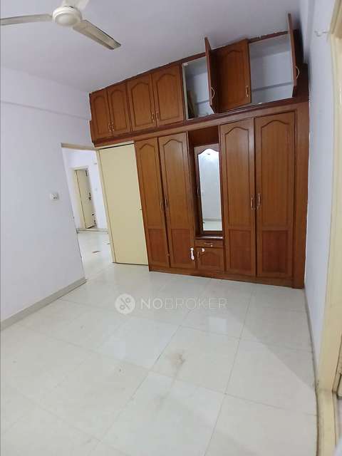 2 BHK Flat In Laxminiwas Apartment For Sale  In 4th Cross Road