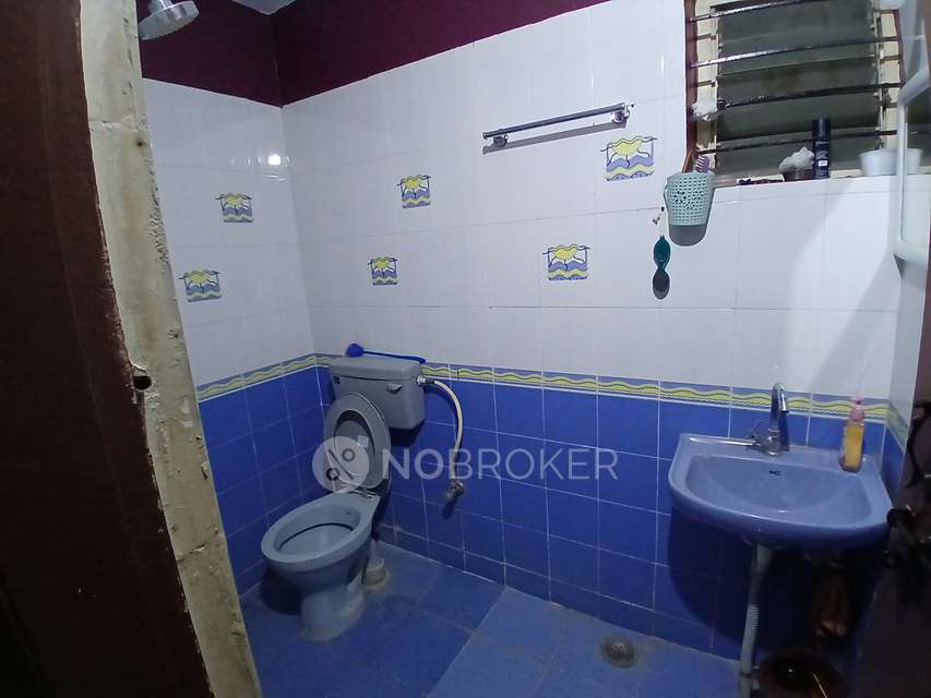2 BHK Flat In Laxminiwas Apartment For Sale  In 4th Cross Road