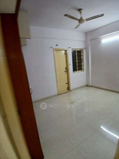 2 BHK Flat In Laxminiwas Apartment For Sale  In 4th Cross Road