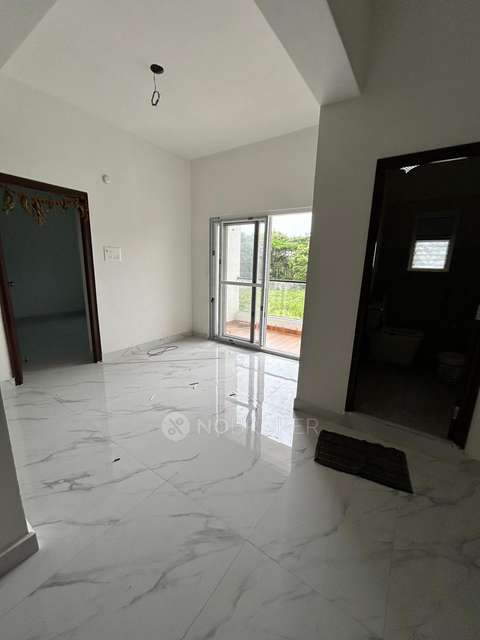 2 BHK Flat In Vasista Royal Heights, Gundlapochampally For Sale  In Gundlapochampally