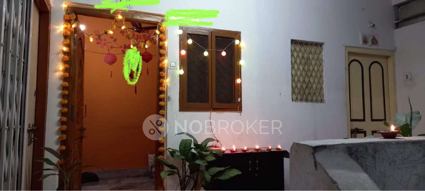 2 BHK Flat In Bharani Complex For Sale  In Begumpet