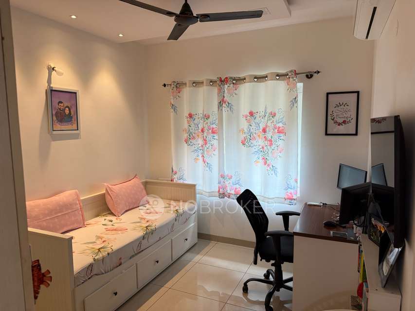 2 BHK Flat In Brigade Golden Triangle For Sale  In Kattamanallur