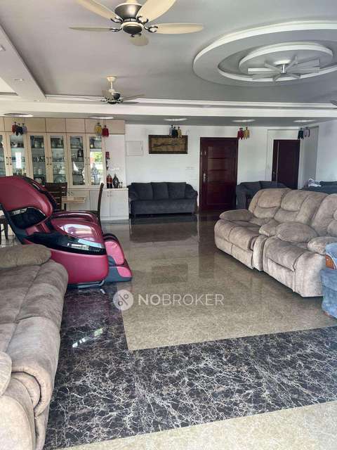 4 BHK Flat In Shanenoor For Sale  In Benson Town