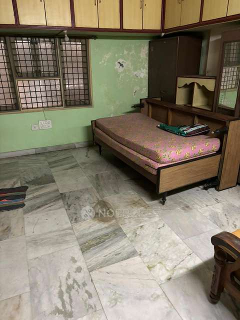 2 BHK Flat In Lakshmi Nivasam For Sale  In Vijay Nagar Colony, Masab Tank