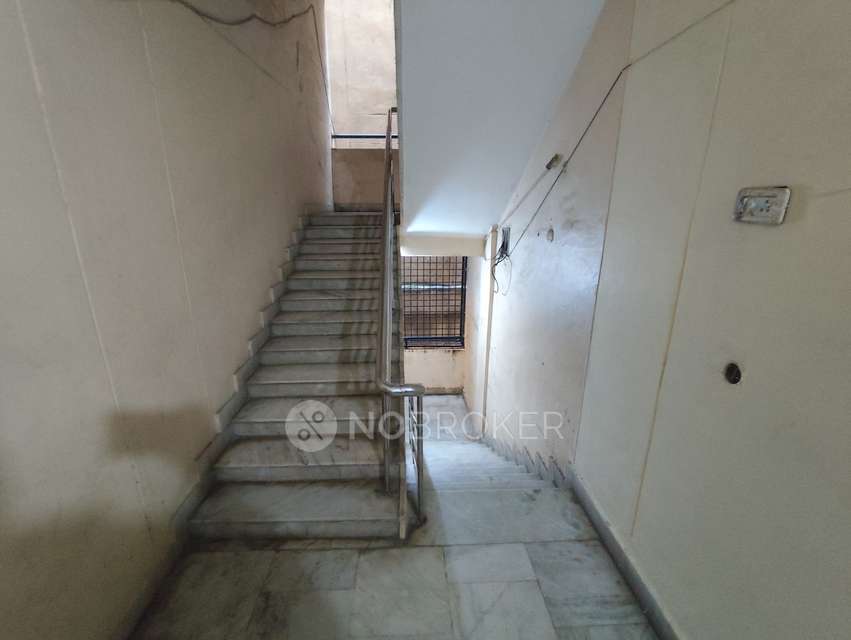 2 BHK Flat In Lakshmi Nivasam For Sale  In Vijay Nagar Colony, Masab Tank
