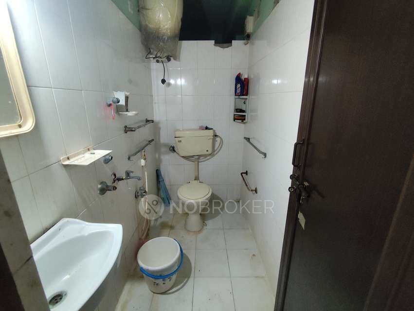 2 BHK Flat In Lakshmi Nivasam For Sale  In Vijay Nagar Colony, Masab Tank