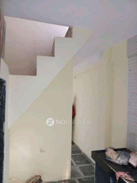 1 BHK Flat In Shri Swami Samarth Chs For Sale  In Kandivili West