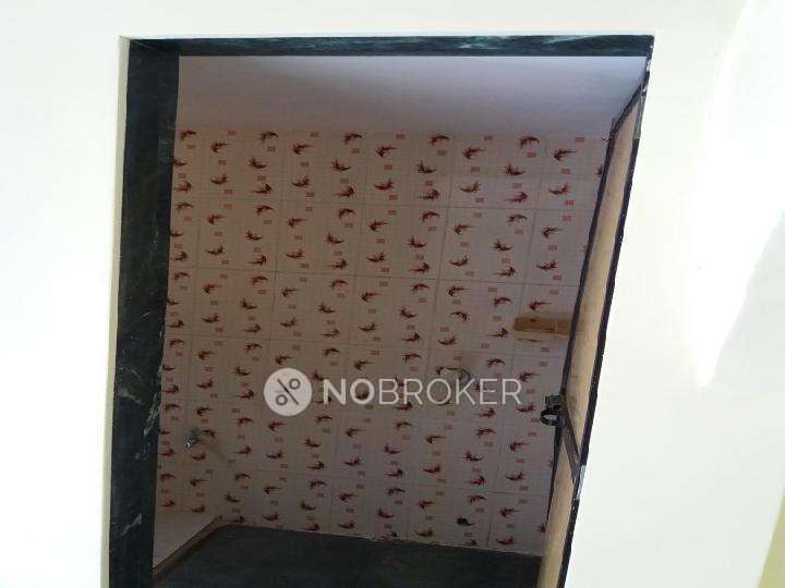 1 BHK Flat In Shri Swami Samarth Chs For Sale  In Kandivili West