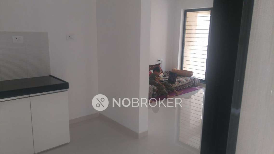 2 BHK Flat In Pride World City Long Island for Rent  In Charholi Budruk