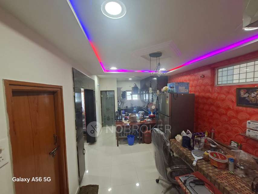 2 BHK Flat In Mahalakshmi Sree Vaibhav For Sale  In Gajularamaram