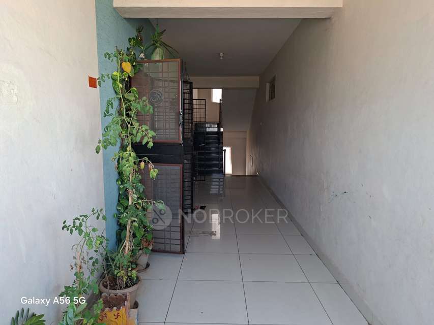 2 BHK Flat In Mahalakshmi Sree Vaibhav For Sale  In Gajularamaram