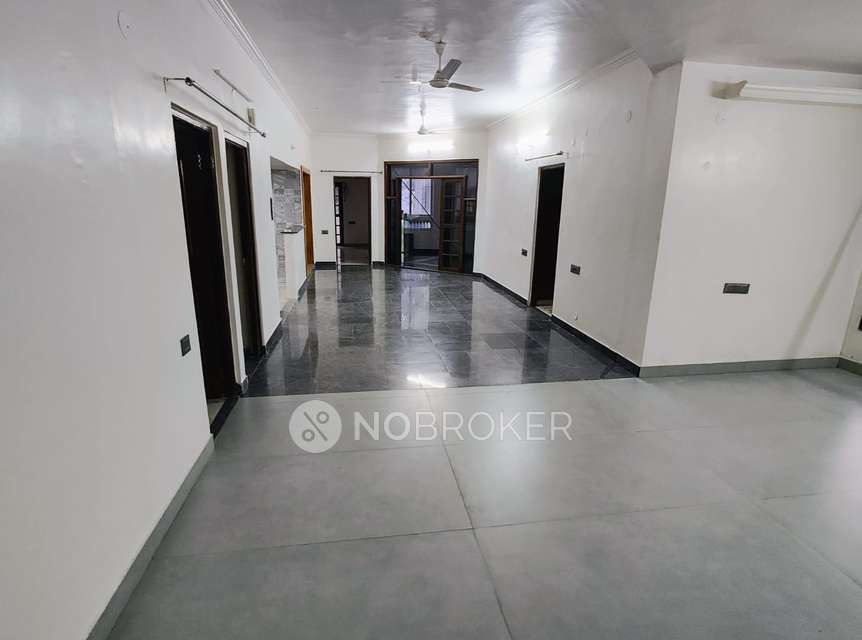 3 BHK Flat In Royal Pavilion Apartments For Sale  In Punjagutta 