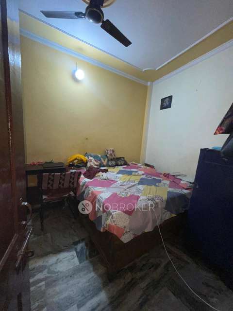 1 BHK Flat In Standalone for Rent  In Shahdara