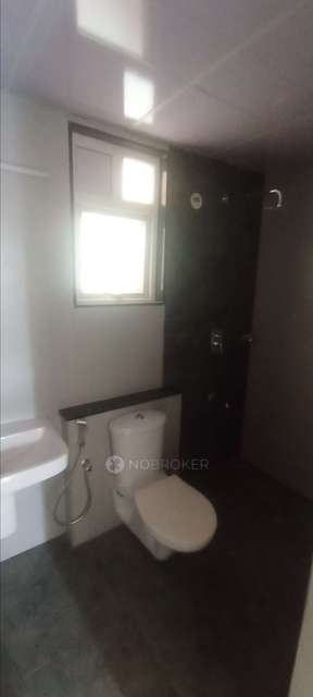 2 BHK Flat In Ajmera Lakeside Paradise For Sale  In Yelahanka