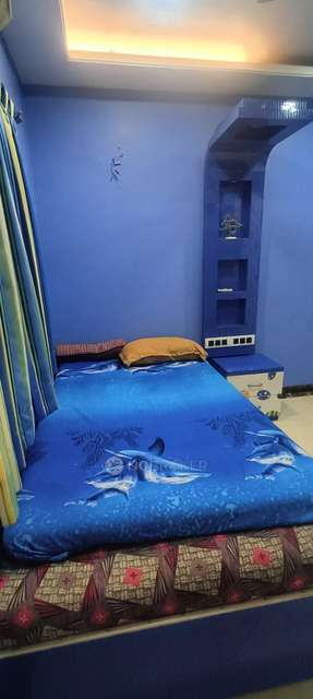 2 BHK Flat In New Sterling Apartment For Sale  In Santacruz West