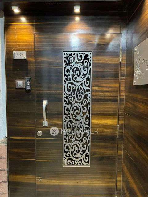 2 BHK Flat In New Sterling Apartment For Sale  In Santacruz West