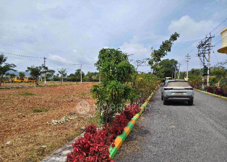 Plot For Sale  In Oraiyan Sindooracity  In 241, Krishna Rajendra Rd, Near Indian Oil Petrol Bunk, Banashankari Stage Ii, Banashankari, Bengaluru, Karnataka 560070, India