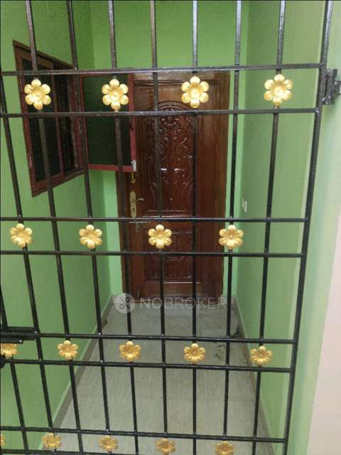 2 BHK House for Rent  In Kasthuri Stores, Nehru St, Sriram Nagar, Sri Chakra Nagar, Mangadu, Chennai, Tamil Nadu, India