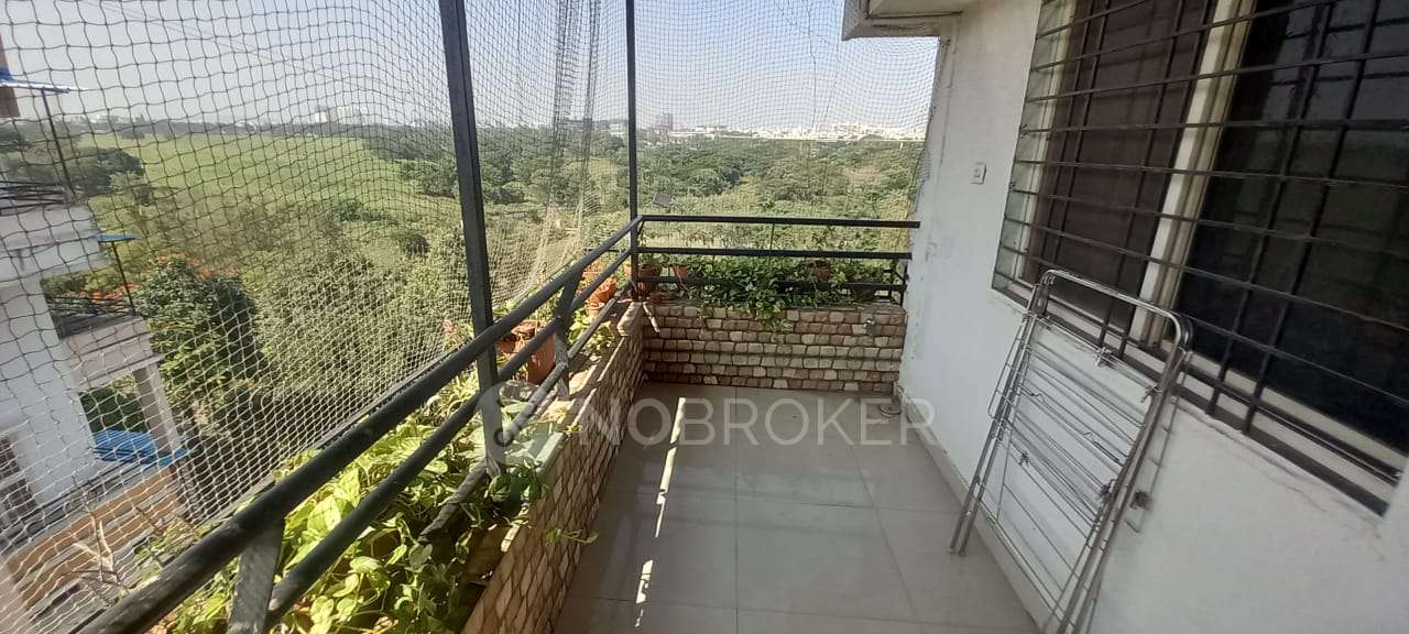 2 BHK Flat In Treasure Society  For Sale  In Pimple Gurav