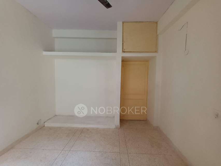 2 BHK Flat In Siddh Apartment For Sale  In Patparganj