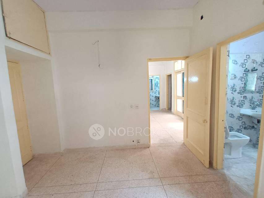 2 BHK Flat In Siddh Apartment For Sale  In Patparganj