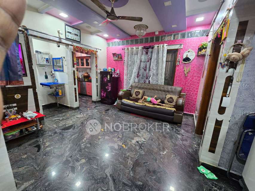 3 BHK Flat In Solanki Nivas For Sale  In Sv Lane