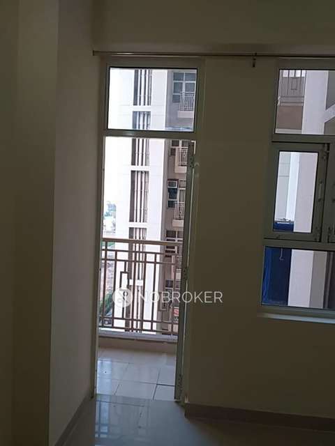 2 BHK Flat In Shree Vardhman Mantra For Sale  In Sector-67