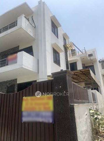 PG for Boys in Sector 40