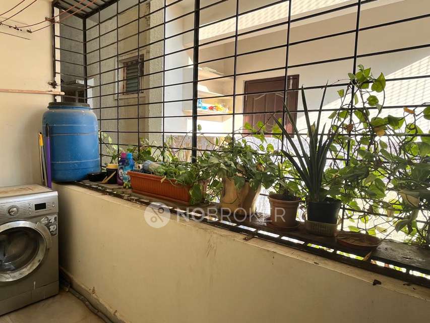 2 BHK Flat In Durga Nivas For Sale  In Manikonda