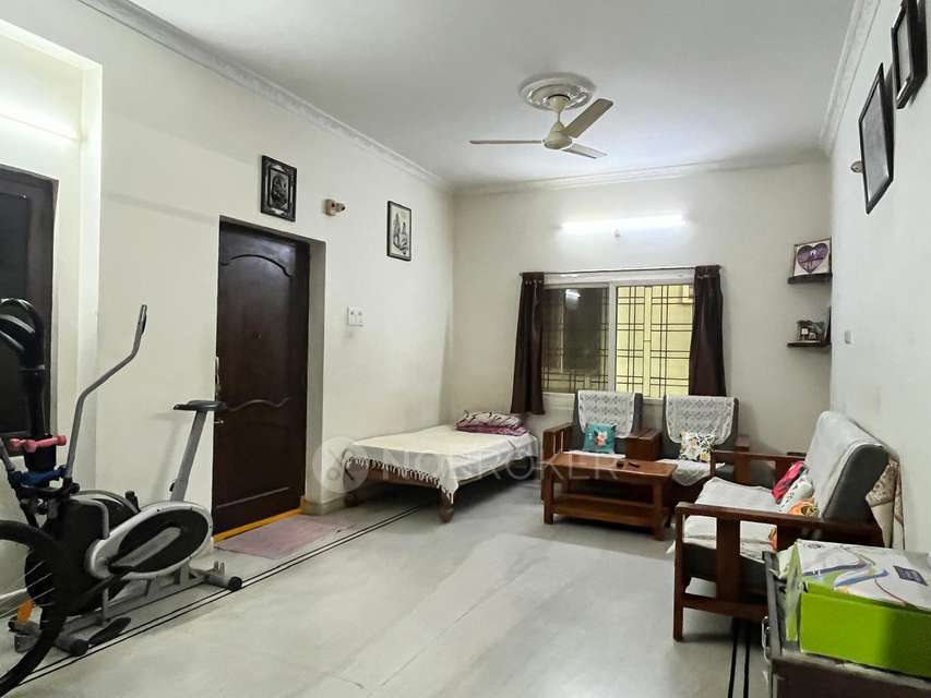 2 BHK Flat In Durga Nivas For Sale  In Manikonda