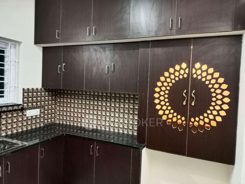 2 BHK Flat In Jkb Apt For Sale  In Valasaravakkam