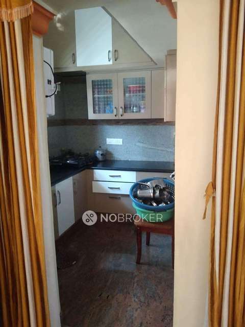 4+ BHK House For Sale  In Nayandhalli