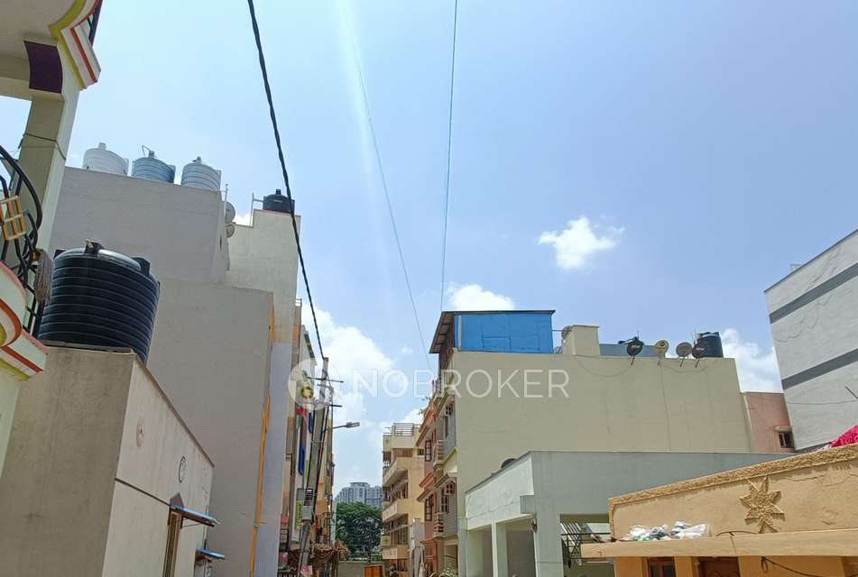 4+ BHK House For Sale  In Nayandhalli