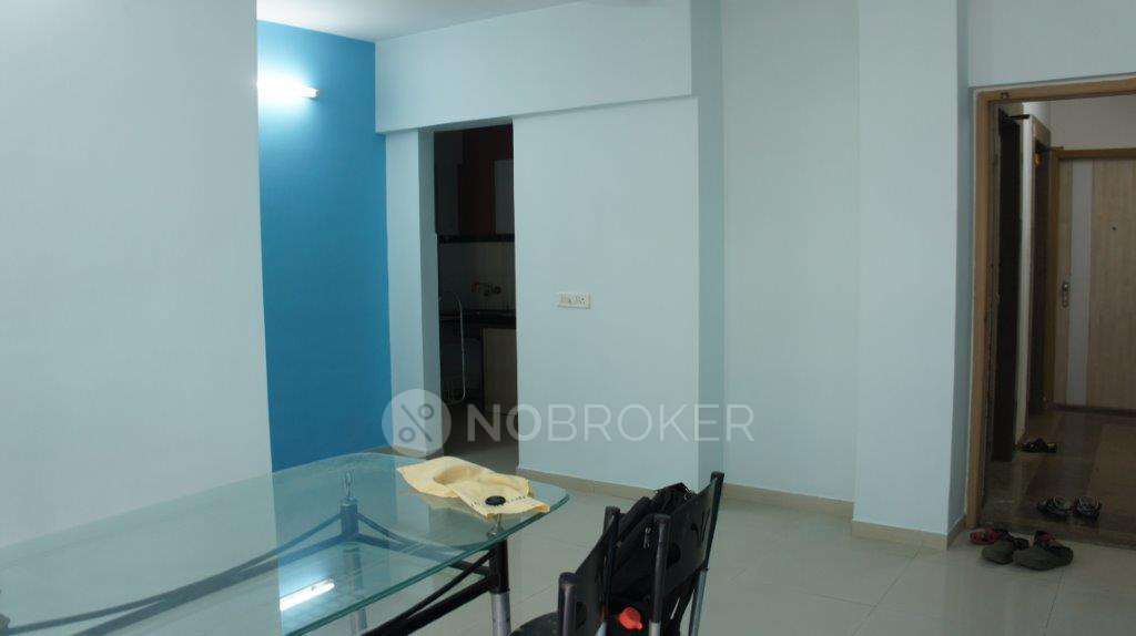 2 BHK Flat In Balaji Enclave For Sale  In Kandivali East