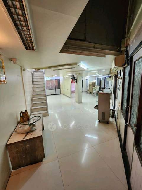 Showroom in Hirabaug Chowk, Pune for Rent 