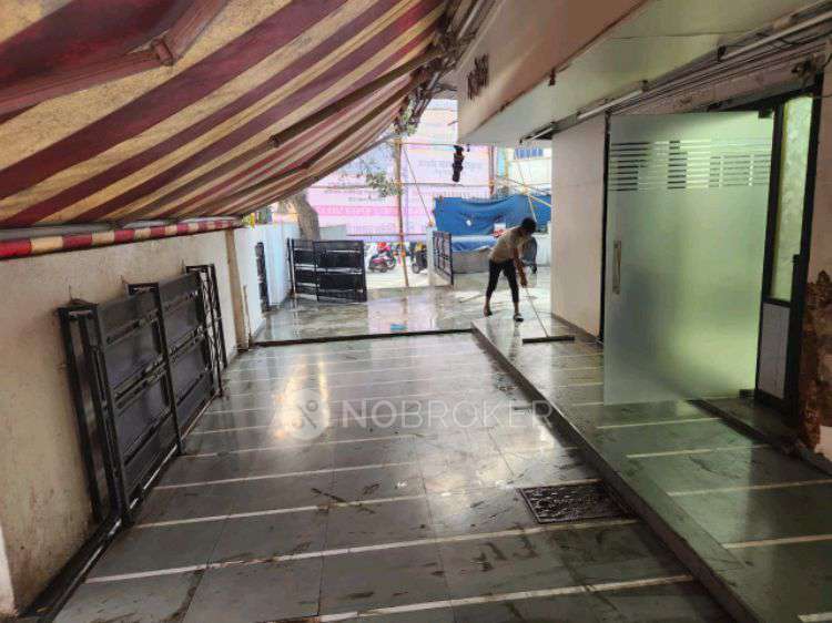 Showroom in Hirabaug Chowk, Pune for Rent 