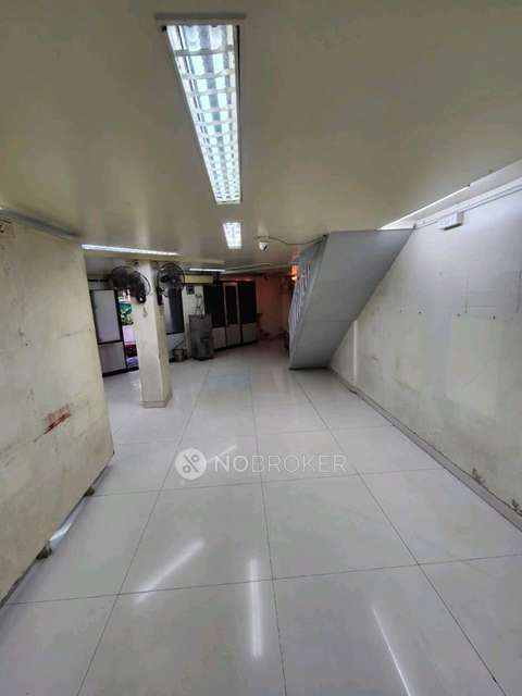 Showroom in Hirabaug Chowk, Pune for Rent 