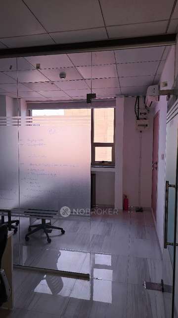Office Space in Platinum Square Building, Pune for Rent 