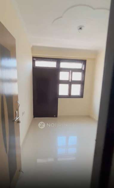 3 BHK Flat For Sale  In Mahavir Enclave