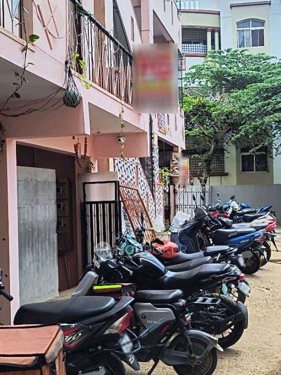 PG for Boys in Doddathoguru