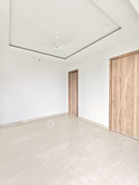 3 BHK Flat In Ambience Creacions For Sale  In Sector 22