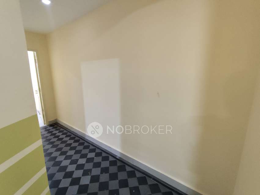 2 BHK Flat In Mariyam Apartment For Sale  In Upperpally