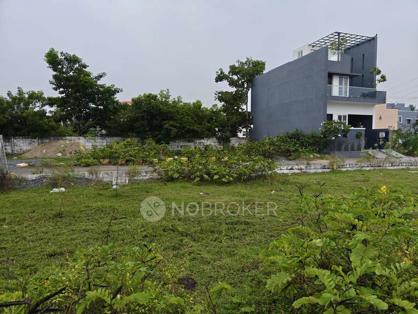 Plot For Sale  In Empire Estate In Siruseri