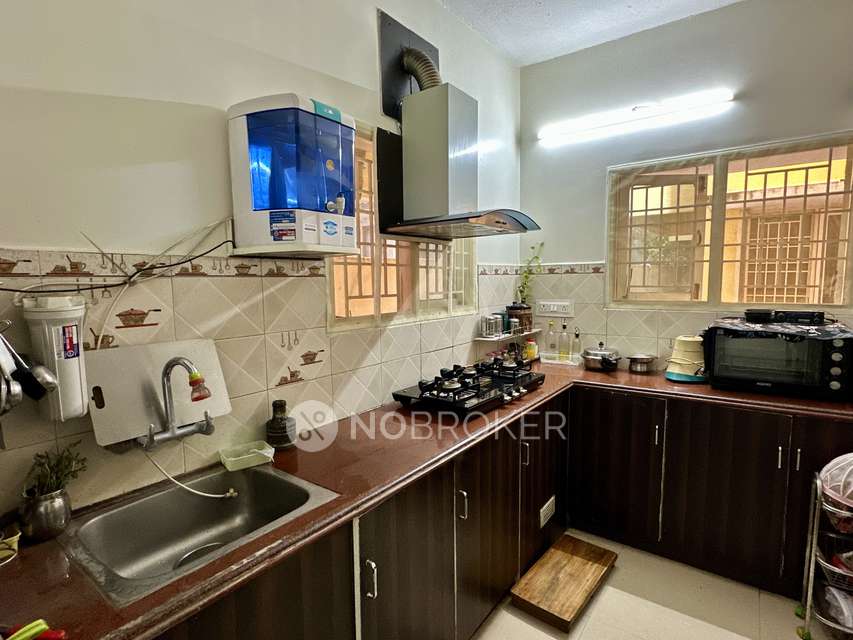 2 BHK Flat In Akm Priyam Apartment, Gerugambakkam For Sale  In Balaji Nagar
